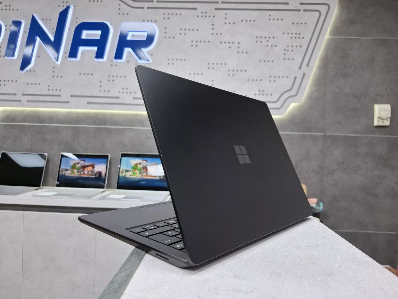 Surface Laptop3 - Image 3