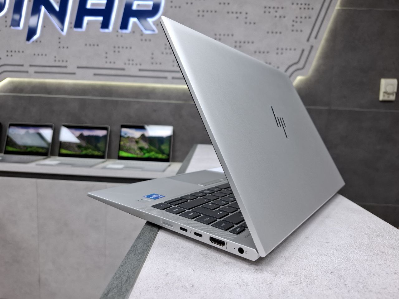 HP EliteBook 840 G8 - Image 4